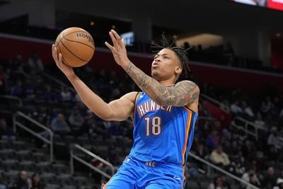 体育视频-记者：山东队与新外援谈判近两周，最后一天还在修改合同